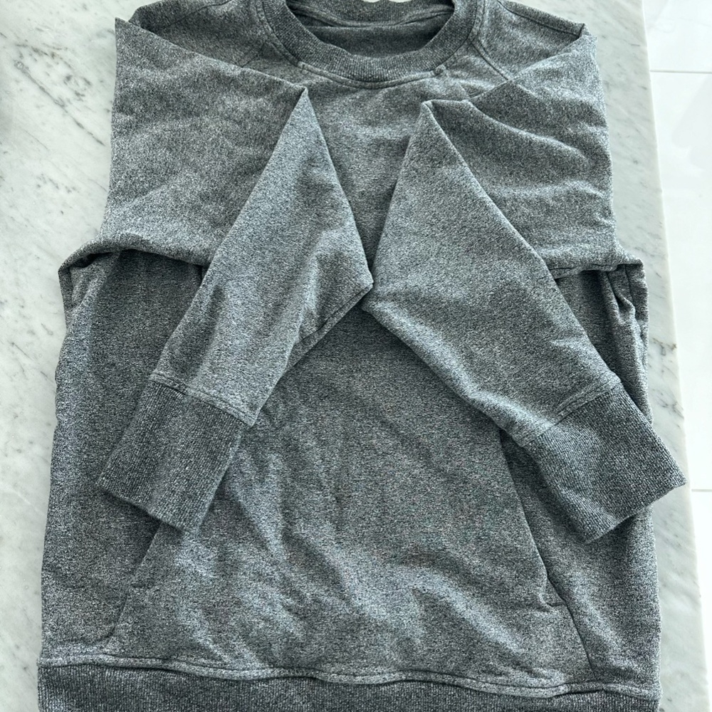 Lululemon Sweatshirt size 8